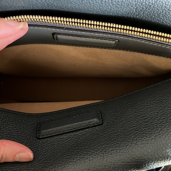 AUTHENTIC MCM "Milla" Medium Leather Tote - Picture 5 of 11